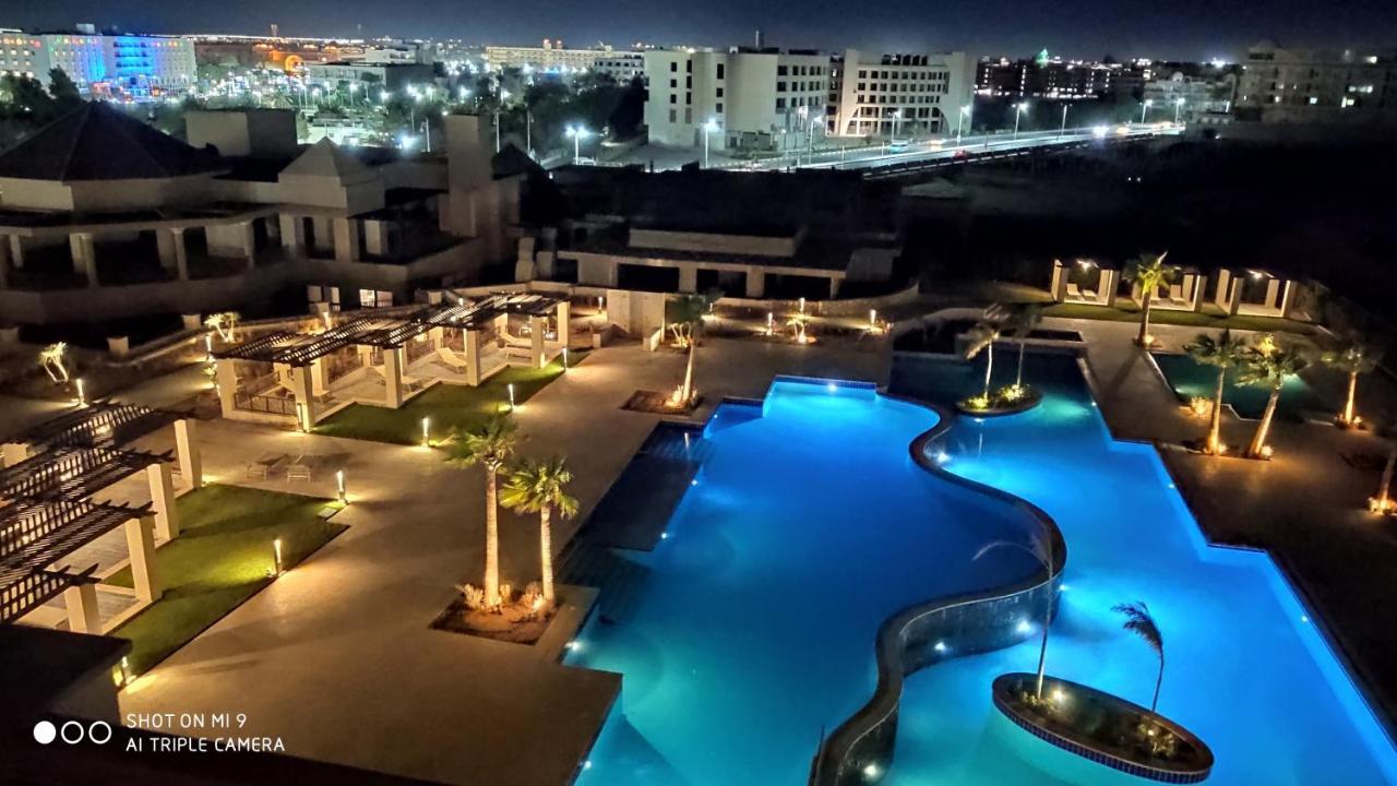 شقة Stylish Pool View Studio In Al Dau Heights الغردقة المظهر الخارجي الصورة